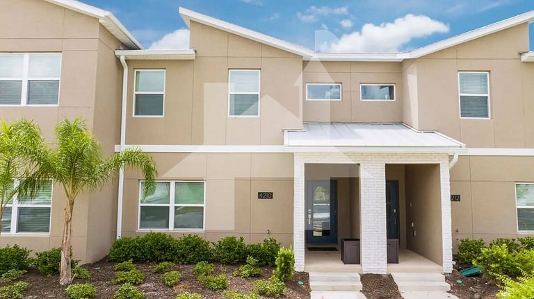 Vacation Home Near Disney, 4 bedrooms