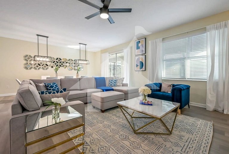 Vacation Home Near Disney, 9 bedrooms