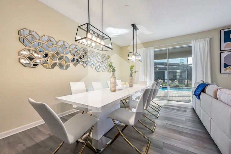 Vacation Home Near Disney, 9 bedrooms