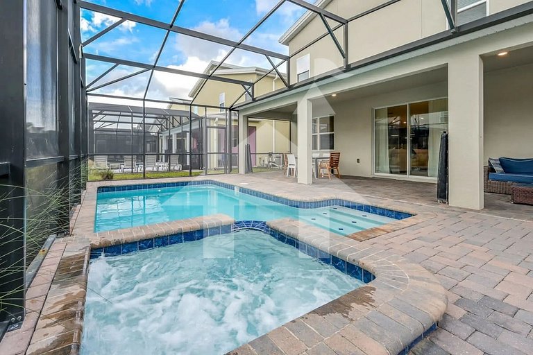 Vacation Home Near Disney, 9 bedrooms