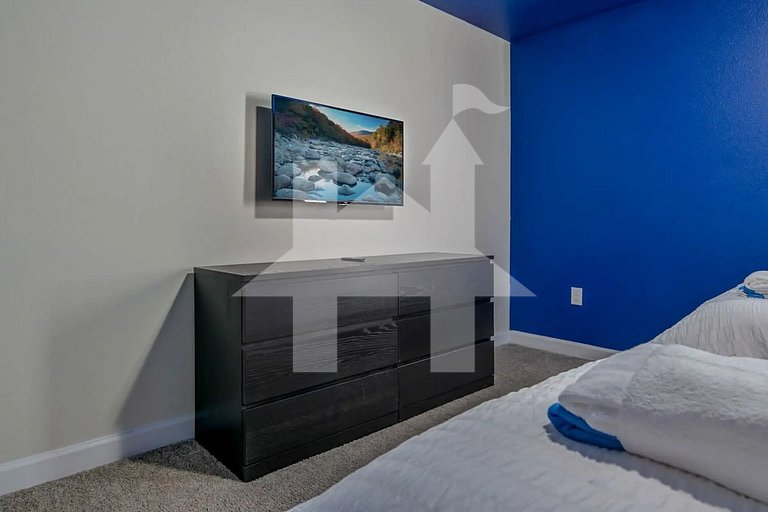 Vacation Home Near Disney, 9 bedrooms