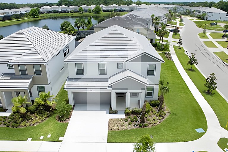 MMC - 4520 · 9BR Disney Home w/ Pool, Spa & Theater Room