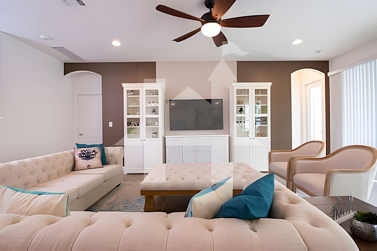 Casa c/ 9Q, piscina, spa e cinema! Perto da Disney