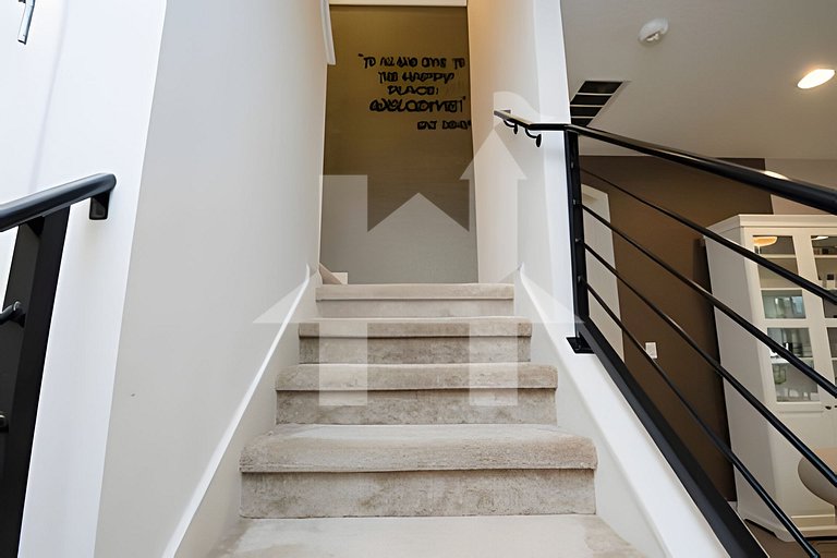 Casa c/ 9Q, piscina, spa e cinema! Perto da Disney