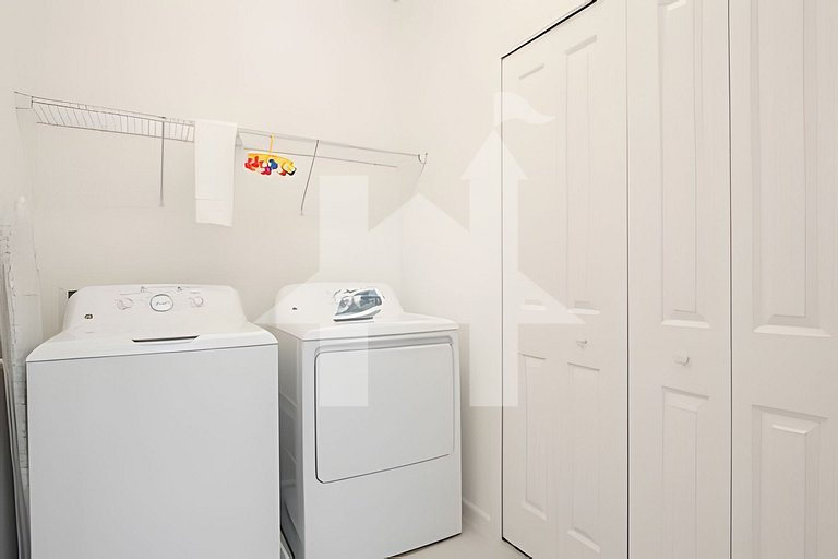 Casa c/ 9Q, piscina, spa e cinema! Perto da Disney