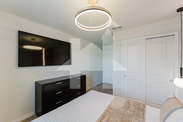 5BD Disney Villa w/ Game Room, Pool & Themed Rooms