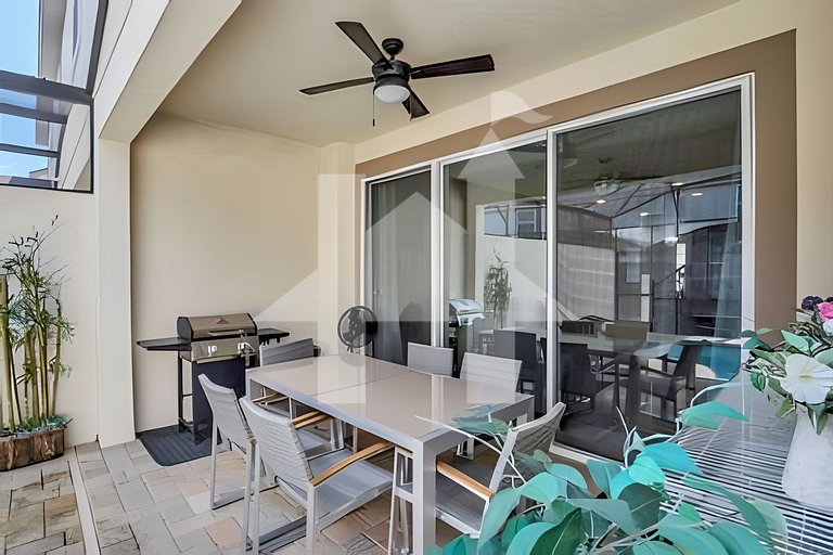 Vacation Home Near Disney, 5 bedrooms