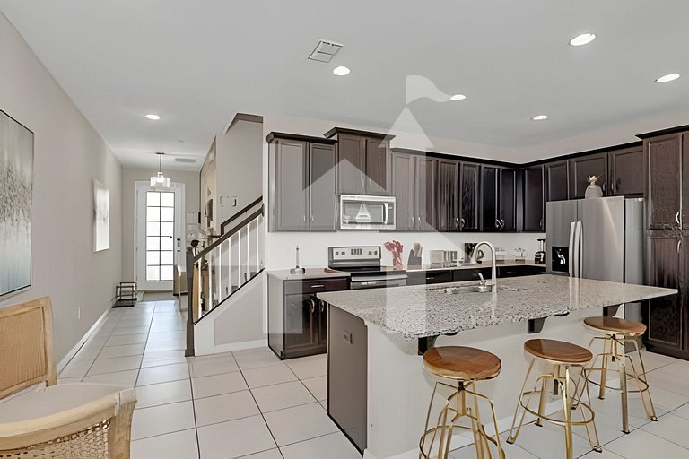 5BD/4.5BA Luxury Solara Resort