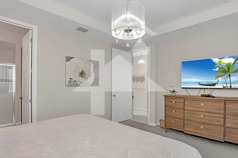 5BD/4.5BA Luxury Solara Resort