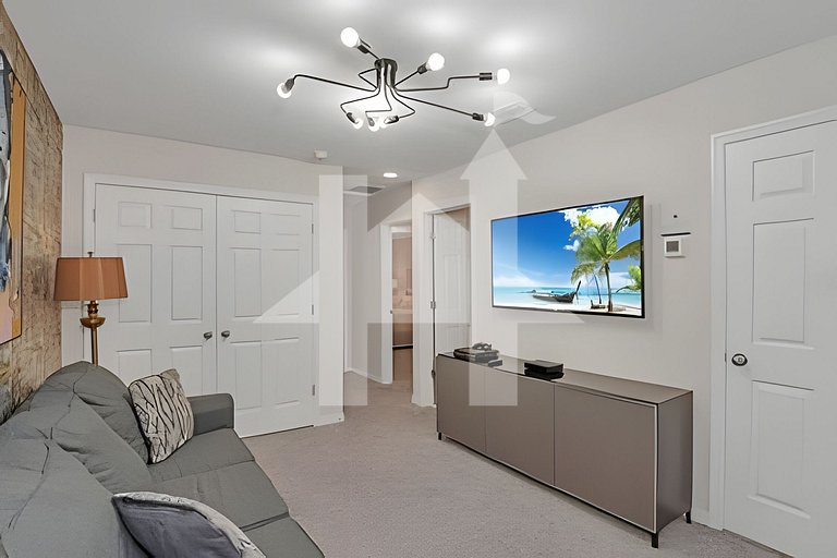 5BD/4.5BA Luxury Solara Resort