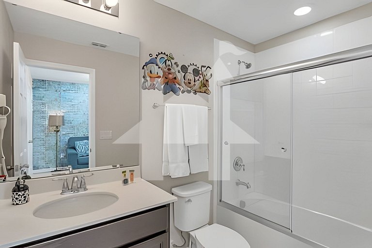 5BD/4.5BA Luxury Solara Resort