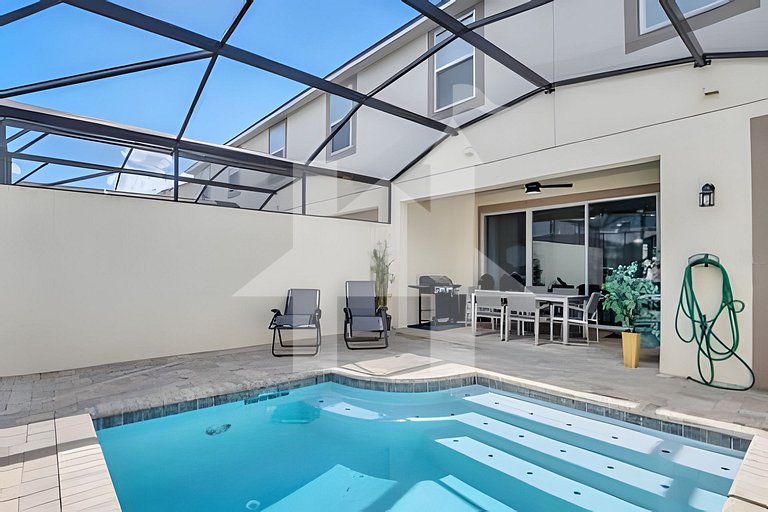 5BD/4.5BA Luxury Solara Resort