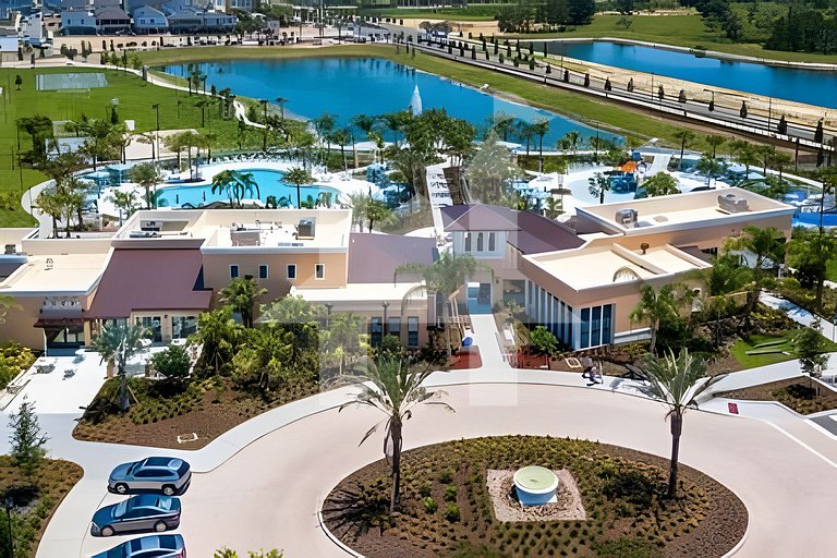 4U - SL1598 · 5BD/4.5BA Luxury Solara Resort