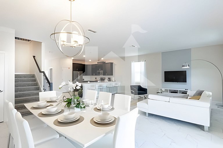 Spacious 8BR Retreat with Private Pool at CG