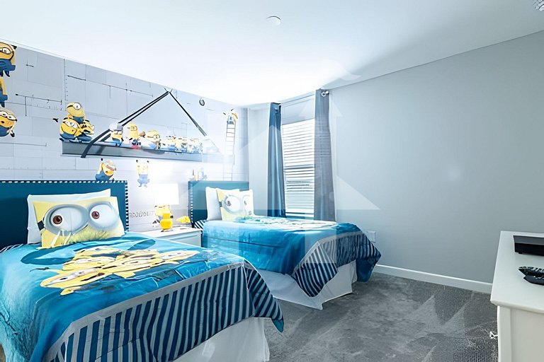 Spacious 8BR Retreat with Private Pool at CG