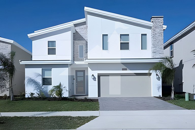 Spacious 8BR Retreat with Private Pool at CG