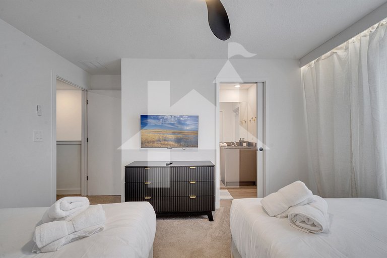 3BR Home Near Disney w/ Office & Fun Corner
