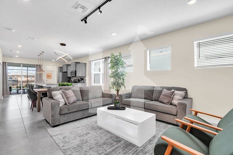 5BR Villa w/ Pool near Disney & Clubhouse