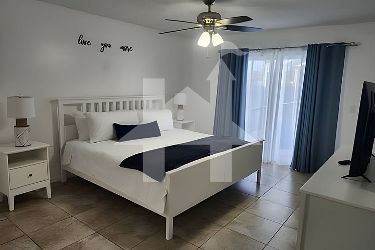 SVH - 3137 · Lakeview Pool Villa, 3BD/2BA 10 min to Disney!