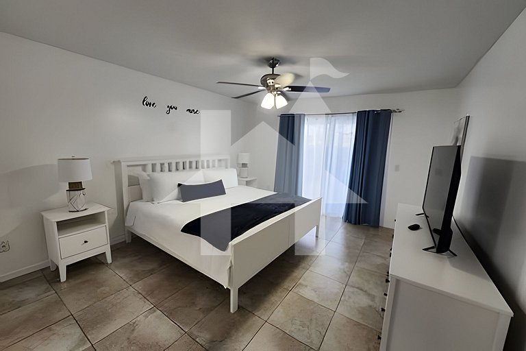 SVH - 3137 · Lakeview Pool Villa, 3BD/2BA 10 min to Disney!