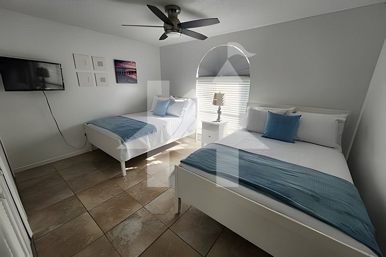 SVH - 3137 · Lakeview Pool Villa, 3BD/2BA 10 min to Disney!
