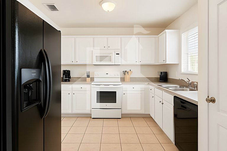 SVH - 5365 · Prime Location! 3BD/2BA Villa