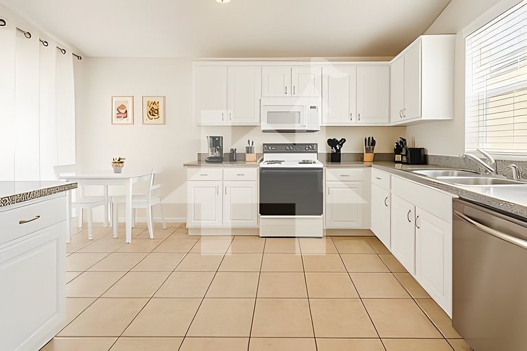 SVH - 5365 · Prime Location! 3BD/2BA Villa