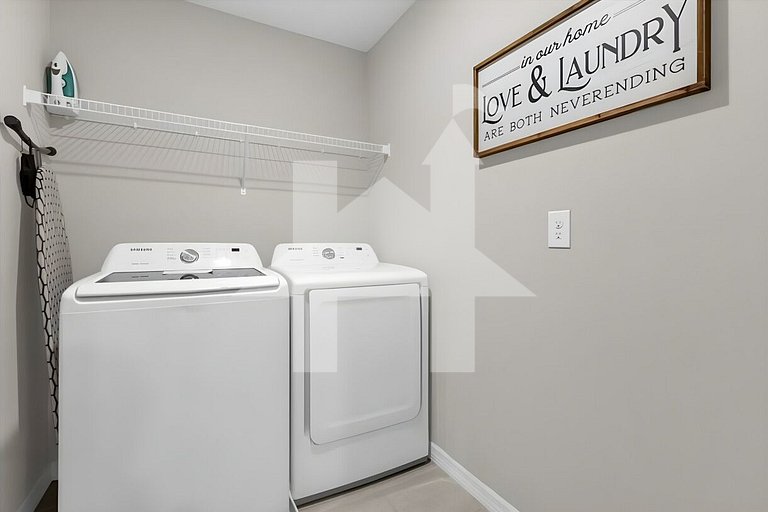 Cozy 3BR Home Near Disney & Outlets