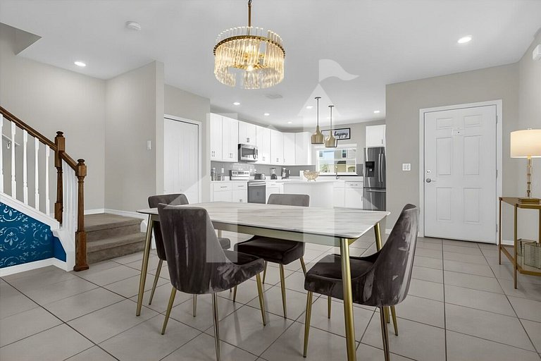 Cozy 3BR Home Near Disney & Outlets