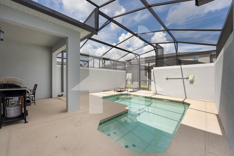 Townhouse 4Q Storey Lake com Piscina