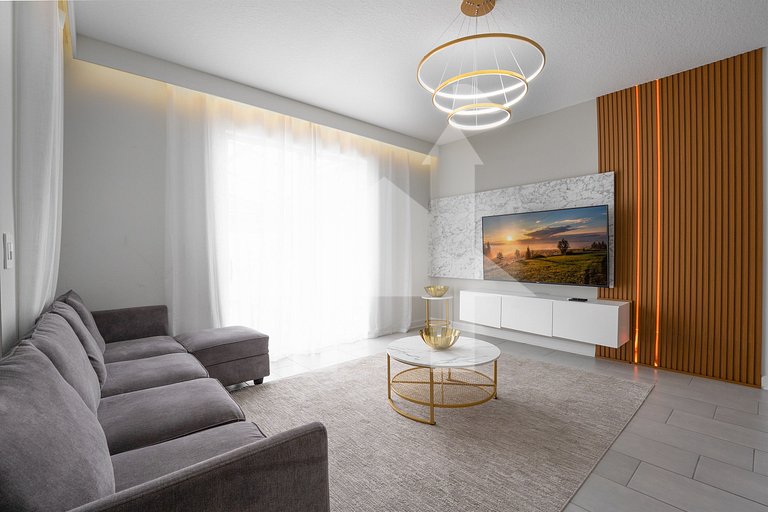 4BR Storey Lake Townhome with Pool