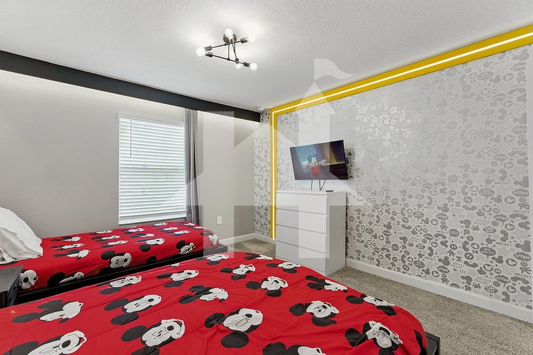 4BR Storey Lake Townhome with Pool