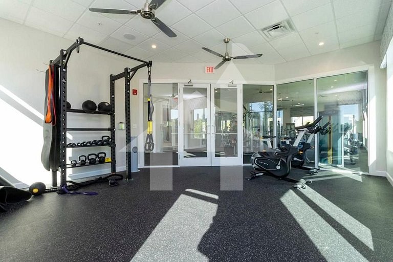 Townhouse 4Q Storey Lake com Piscina