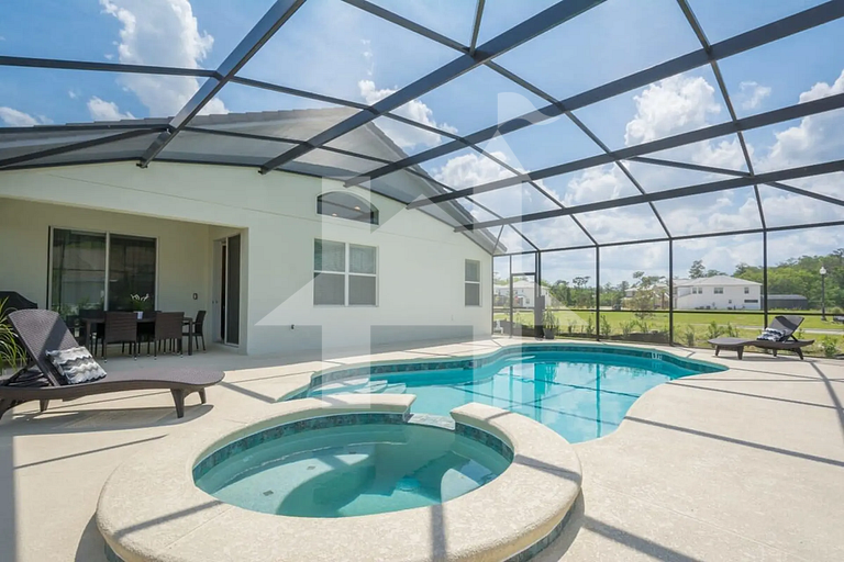 Private Pool Home in Bella Vida Resort