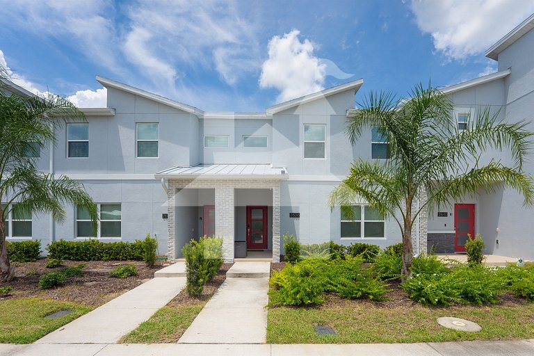 4BR Storey Lake Townhome with Pool