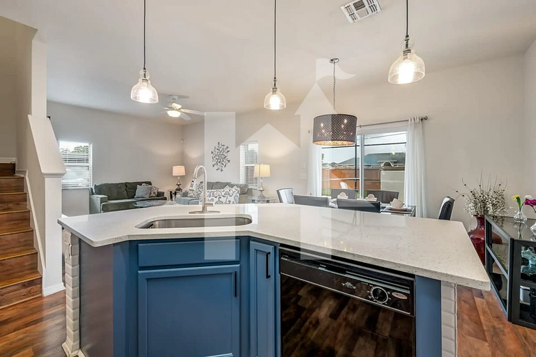 4BR Townhome w/Pool near Disney