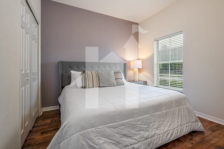 4BR Townhome w/Pool near Disney