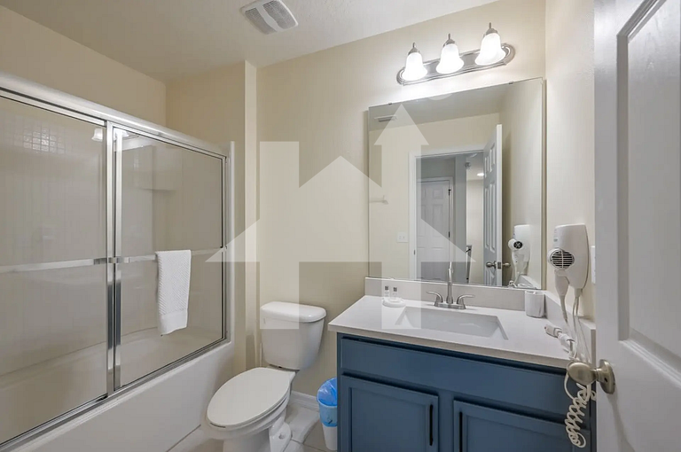 4BR Townhome w/Pool near Disney