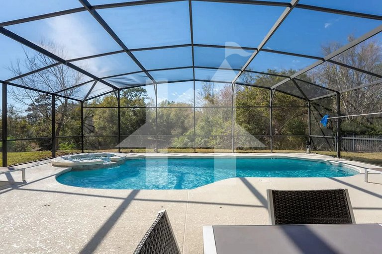 Luxury Retreat with Private Pool & Spa