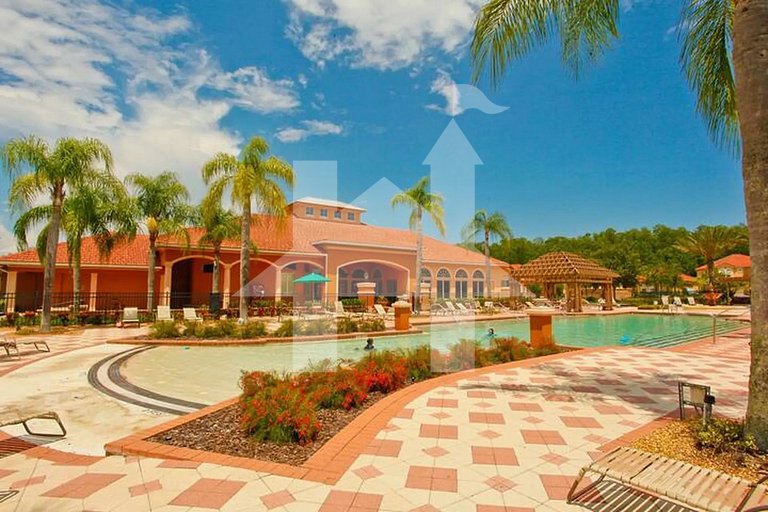Luxury Retreat with Private Pool & Spa