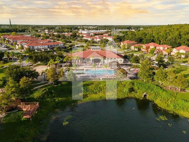 Luxury Retreat with Private Pool & Spa
