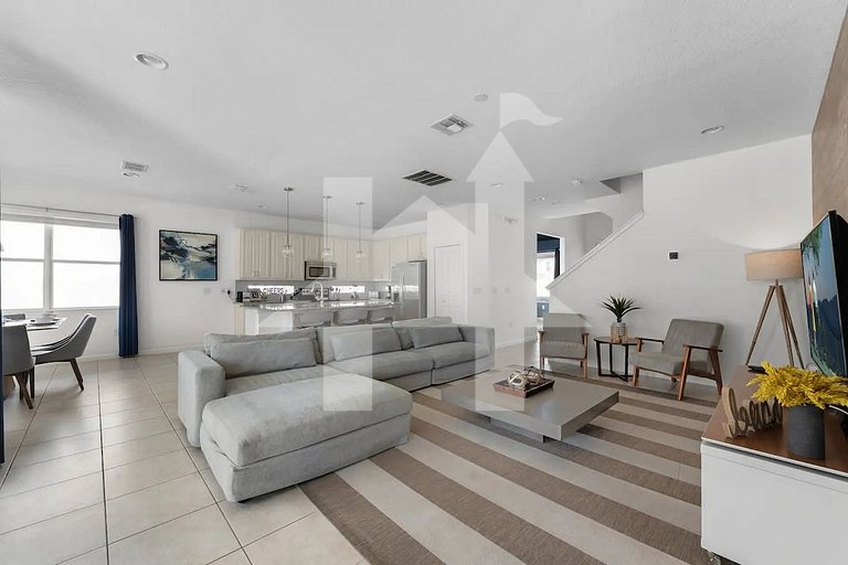 Luxury Retreat with Private Pool & Spa
