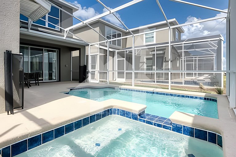 UNE - CGH5 1093 · Magical 5BR Home / Pool & Themed Rooms nea