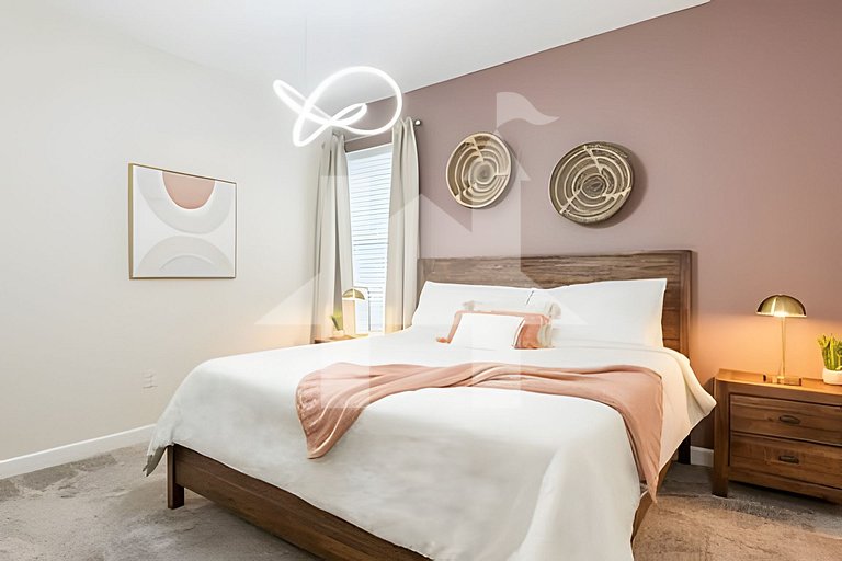 UNE - CGH5 1093 · Magical 5BR Home / Pool & Themed Rooms nea