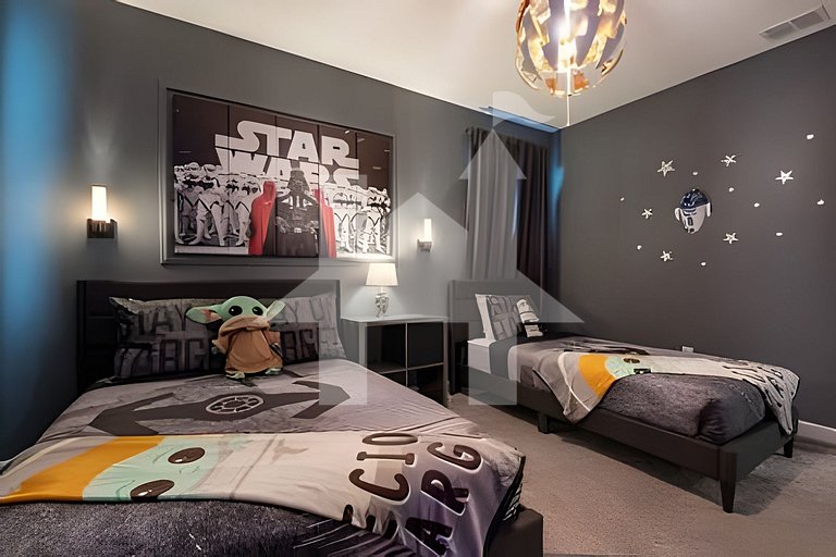 UNE - CGH5 1093 · Magical 5BR Home / Pool & Themed Rooms nea