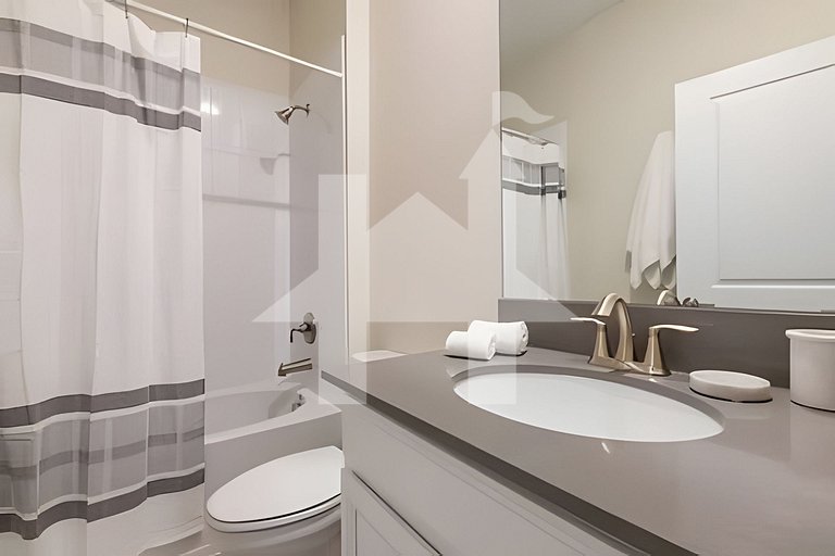 UNE - CGH5 1093 · Magical 5BR Home / Pool & Themed Rooms nea