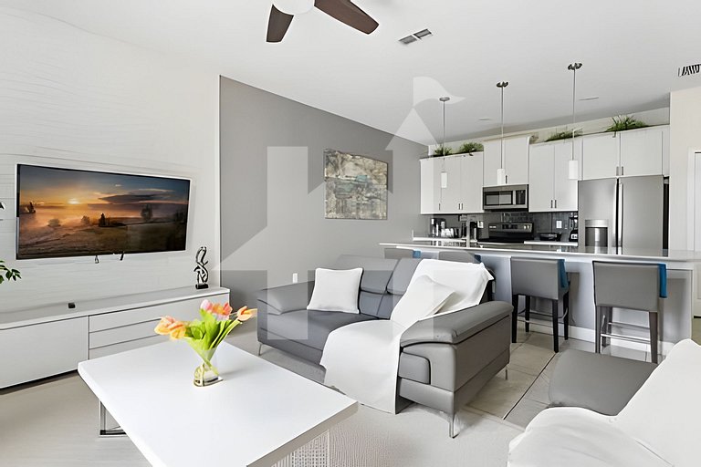 Vacation Home Near Disney, 4 bedrooms
