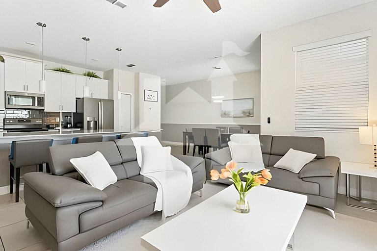 Vacation Home Near Disney, 4 bedrooms
