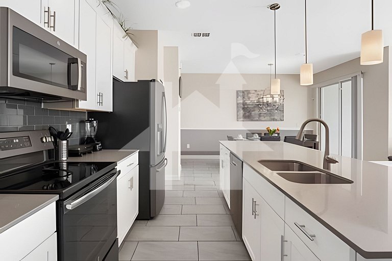 Vacation Home Near Disney, 4 bedrooms