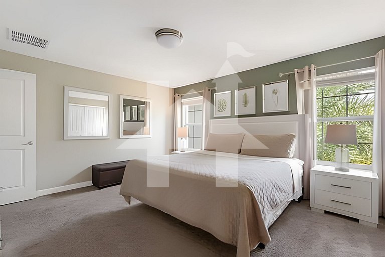 Vacation Home Near Disney, 4 bedrooms